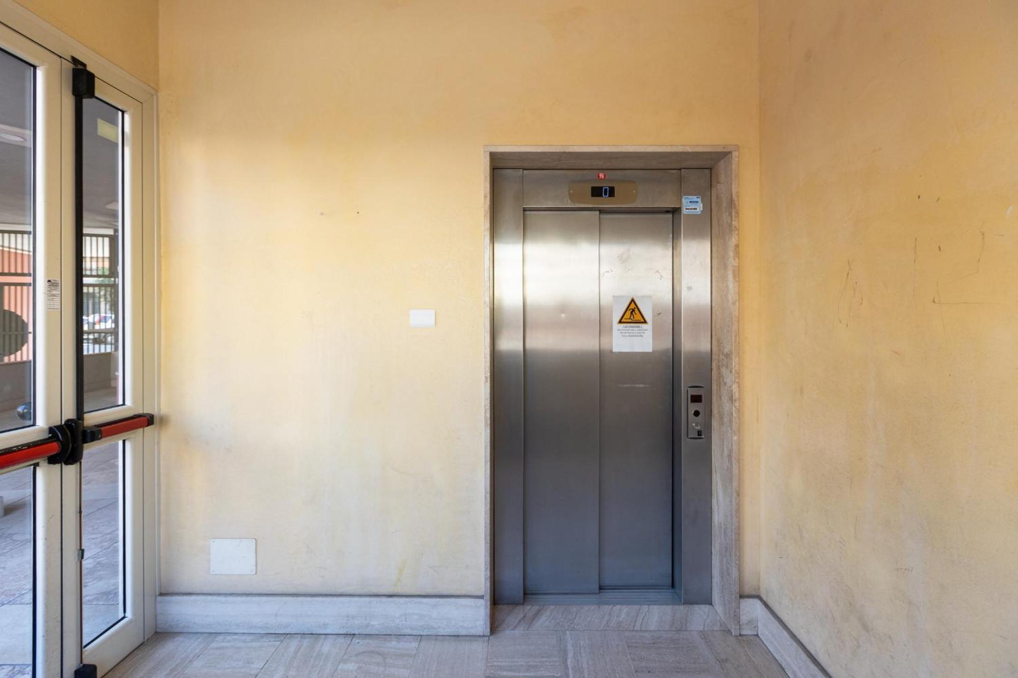 Fior Di Loto Central Cagliari Exterior photo
